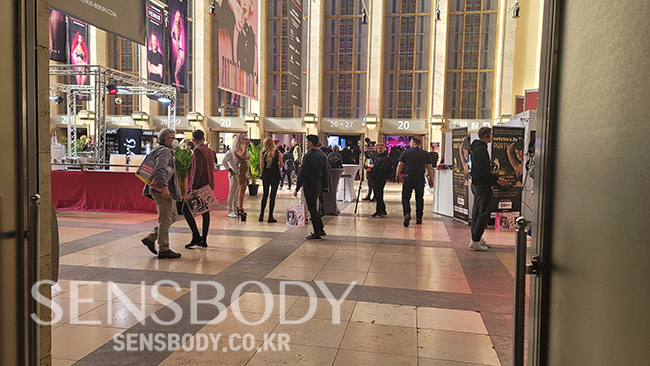 VENUS BERLIN 2022 Erotic fair - SENSBODY